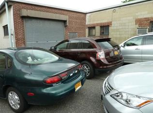 1425 128th St, College Point, NY 11356