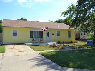 312 NE 10th St, Abilene, KS 67410
