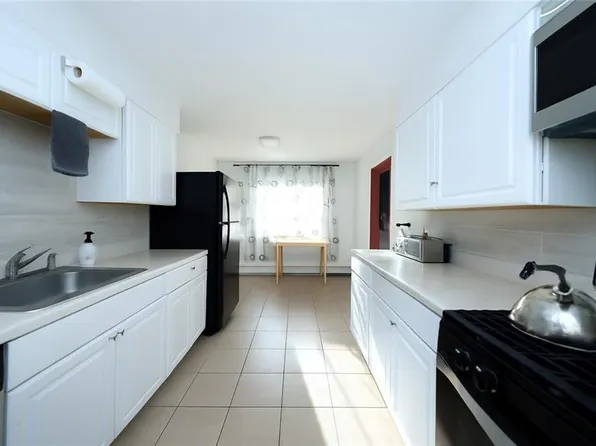 2202 Burnett Street image 15 of 45