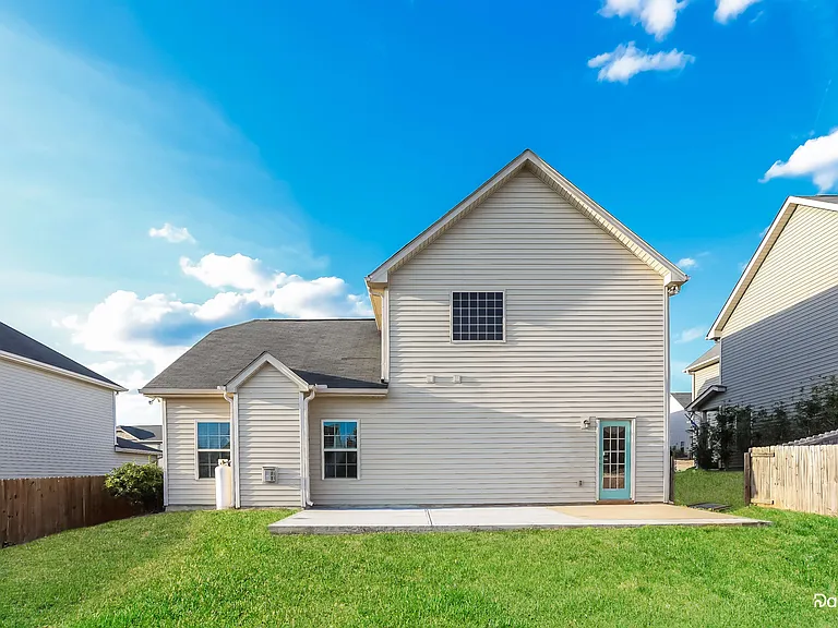 412 McCarthy Dr — Photo 15