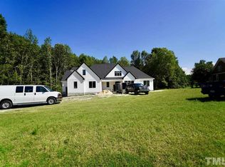 2708 Homestead Forest Rd, Zebulon, NC 27597