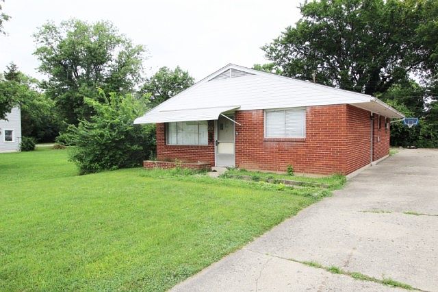 1st image of 2415 Neva Dr