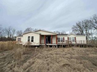 1732 Highway 8, Sicily Island, LA 71368