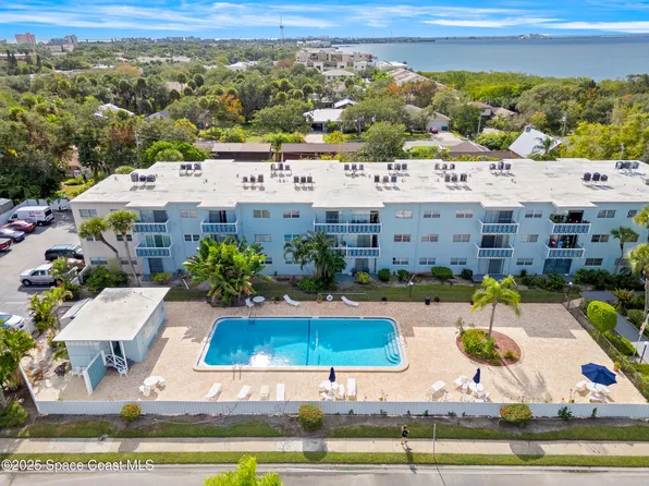 223 Columbia Dr APT 102, Cape Canaveral, FL 32920