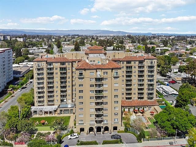 1st image of 1 Baldwin Ave APT 917