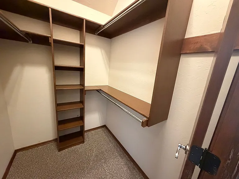 800 Windsor Pl — Photo 14