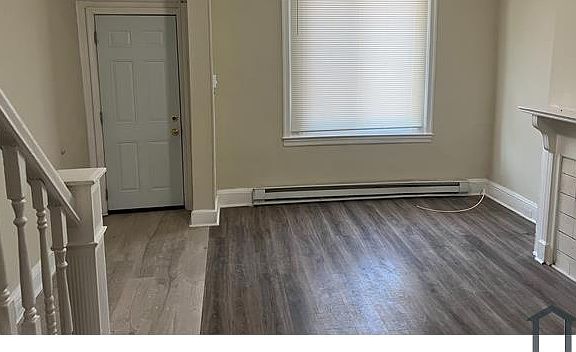 4th image of 2256 Ruffner St