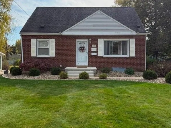 3736 Argonne St, Mogadore, OH 44260