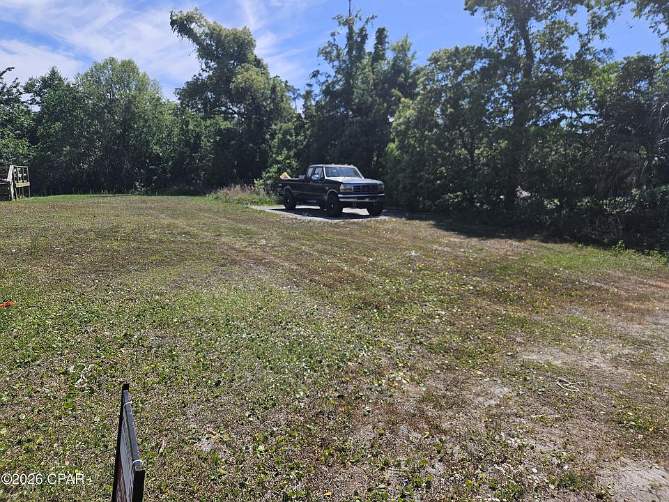 2nd image of 2516 N Cedar Ln