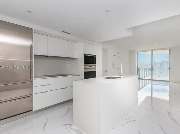 9521 E Bay Harbor Dr Unit 705, Bay Harbor Islands, FL 33154
