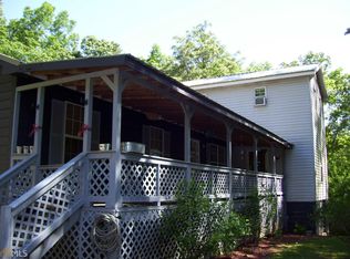 317 Oakwood Ln, Toccoa, GA 30577