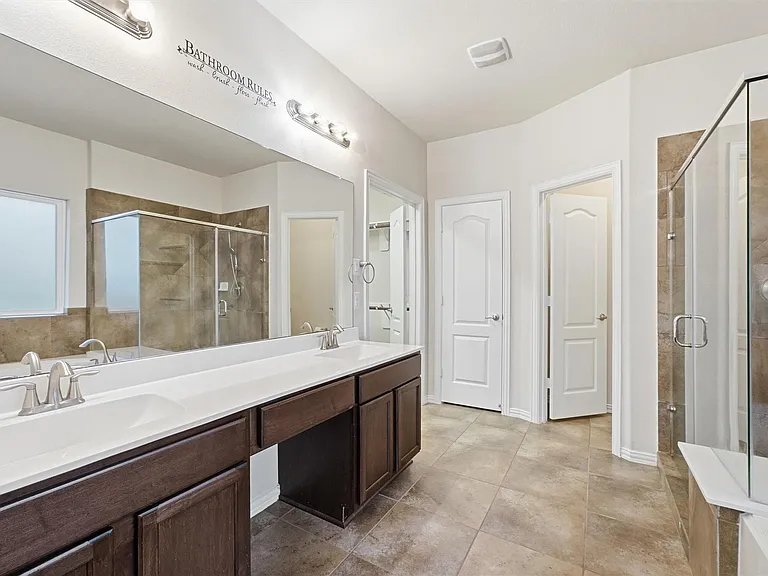9518 Franklin Dr — Photo 13
