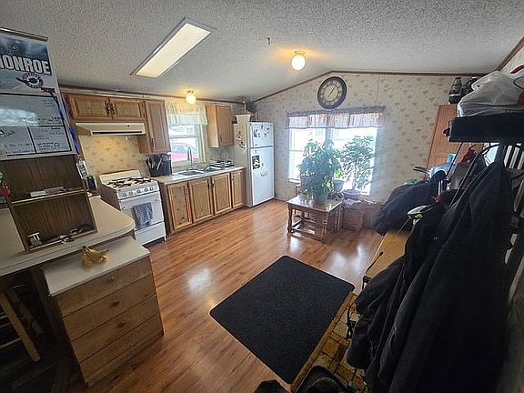 3rd image of 777 Pioneer Rd #5