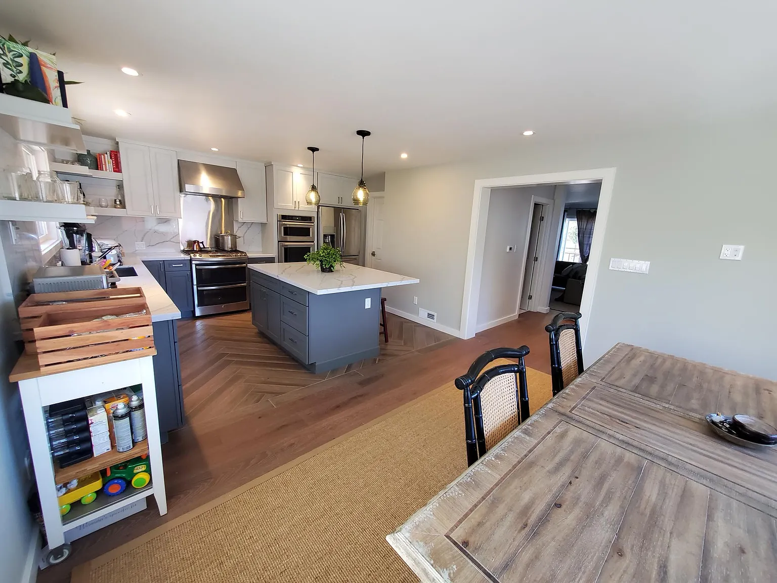 21 Hawkins Lane — Photo 2