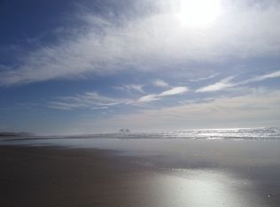 240 N Pacific St, Rockaway Beach, OR 97136