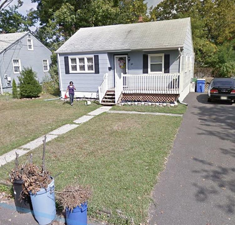 Front yard, patio and driveway