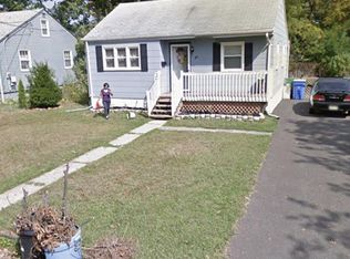 10 Somers Pl, South Bound Brook, NJ 08880