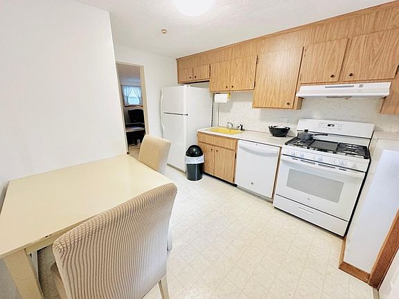 3rd image of 57 Channing St
