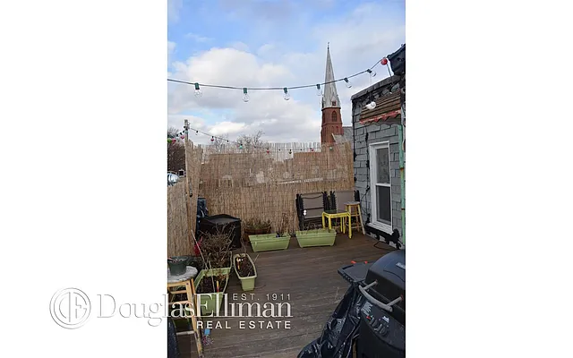 Rented by Douglas Elliman | media 17