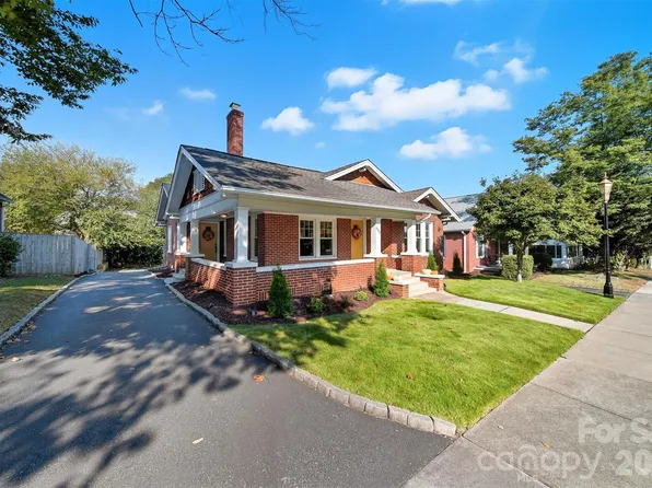 609 2nd St NE, Hickory, NC 28601