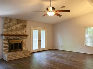 26 Dellforest Ct, Spring, TX 77381