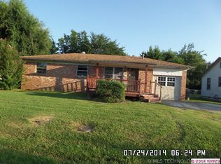 308 E Pine St, Skiatook, OK 74070