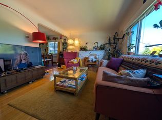 735 Royal Ave #115, New Westminster, BC V3M 1J6