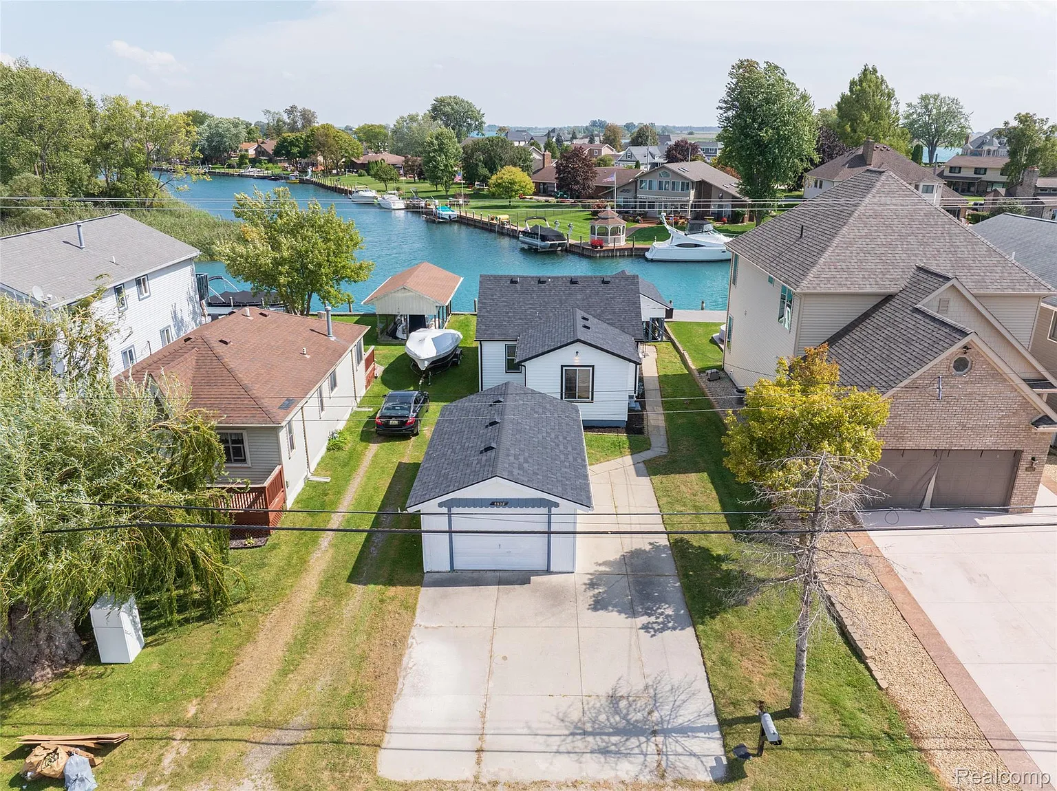 8893 Anchor Bay Dr photo 1