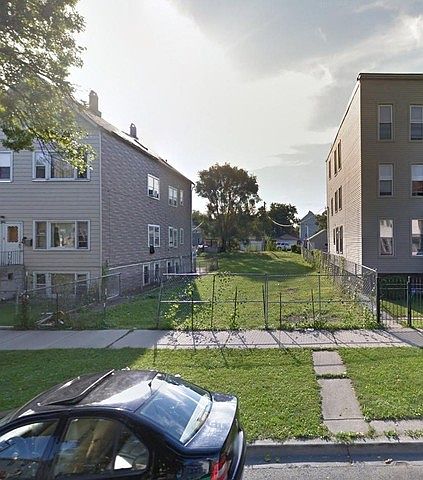 2nd image of 1630-1632 N Spaulding Ave