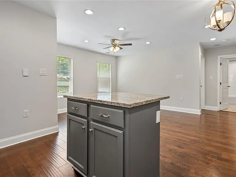 2952 Palm Dr — Photo 13