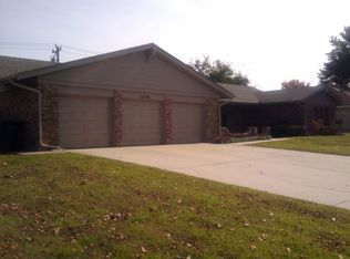 11720 Ashford Dr, Yukon, OK 73099