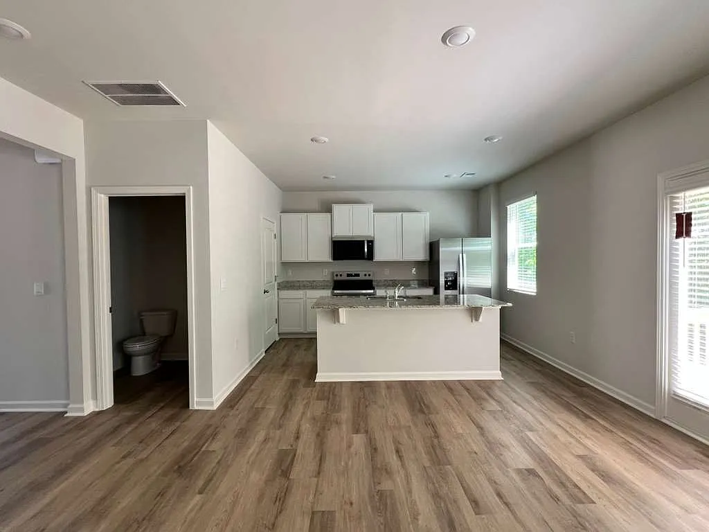 Building Photo - 517 Oak View Ln