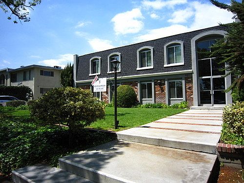 1st image of 921 Arcadia Ave APT 8