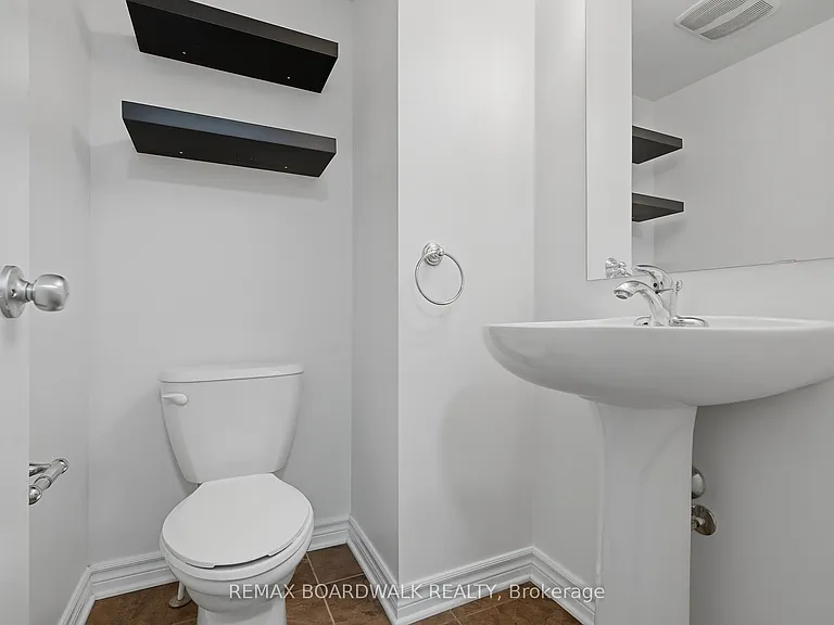 2330 Esprit Dr — Photo 5