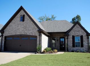 4276 Ridgemont Rd, Olive Branch, MS 38654