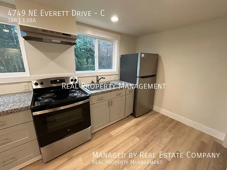 4749 NE Everett Dr #C — Photo 13