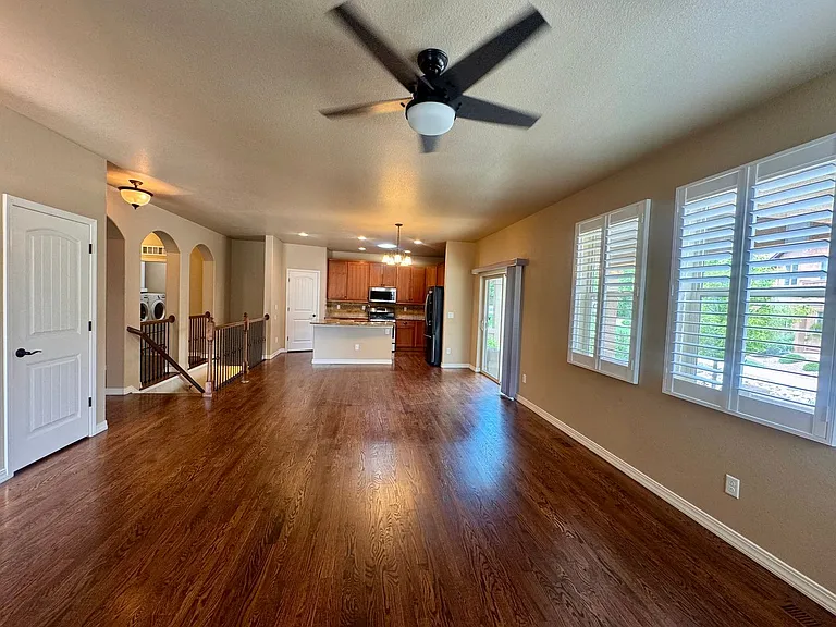 8475 Glen Carriage Grv — Photo 5