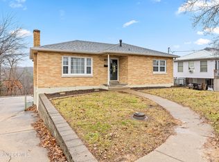 1613 Tanner Bridge Rd, Jefferson City, MO 65101