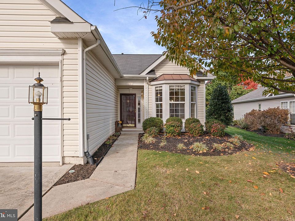 17280 Four Seasons Dr, Dumfries, VA 22025 Zillow