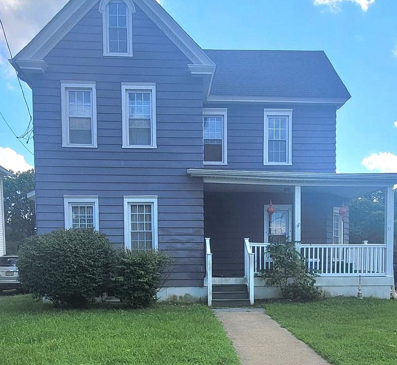 1st image of 31 E Mill St