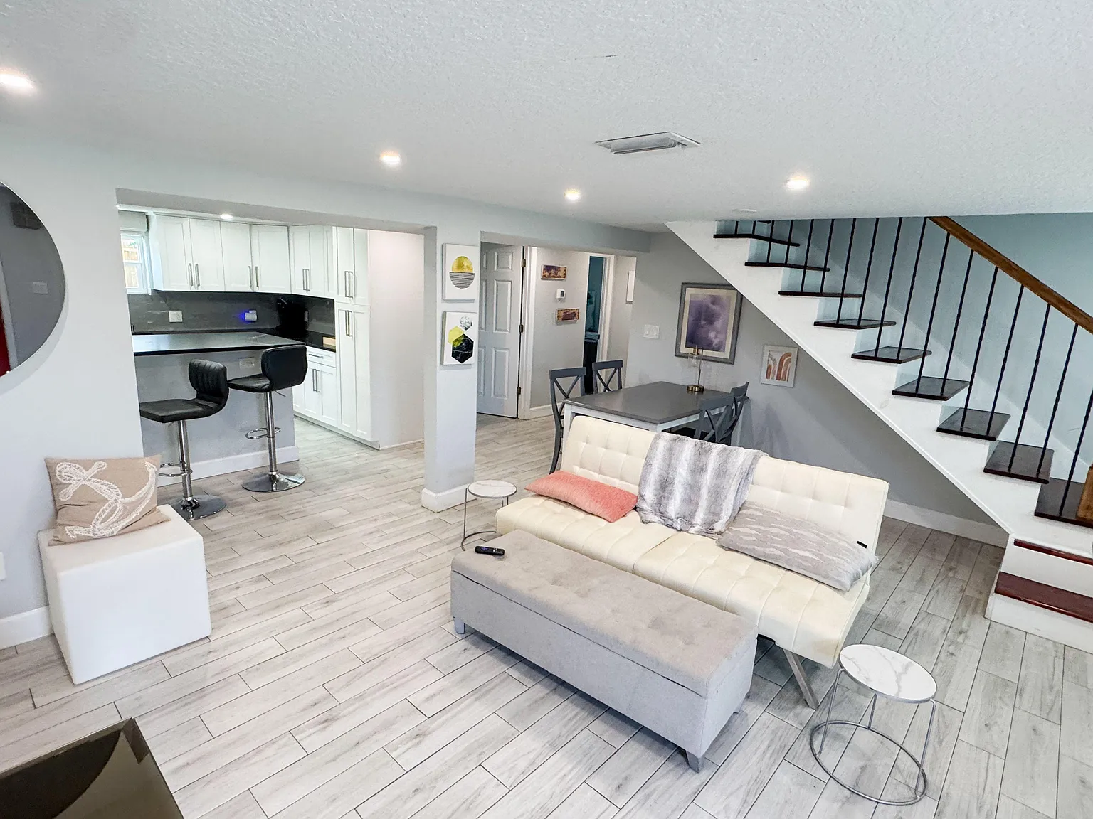 4 bed, 3.0 bath, 2000 sqft, $905 — Photo 4