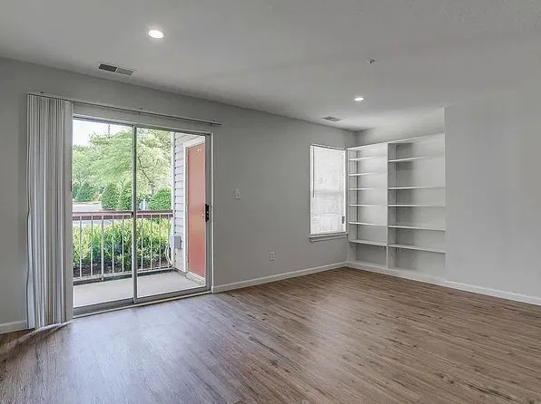 9907 Boysenberry Way, Montgomery Village, MD