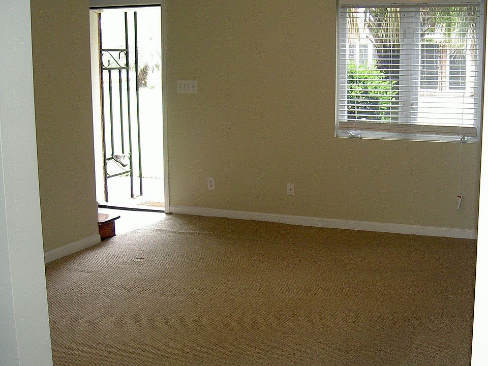 Entrance to Living area