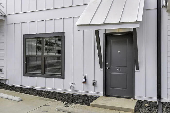 148 Cox St — Photo 35