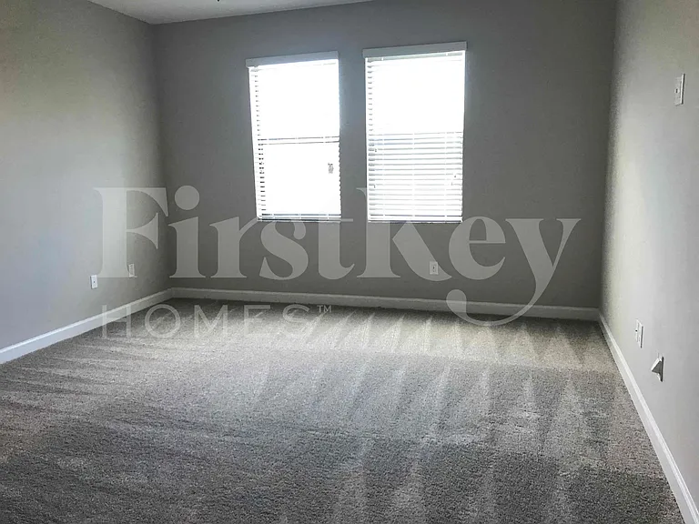 9901 Victory Gallop Loop — Photo 6