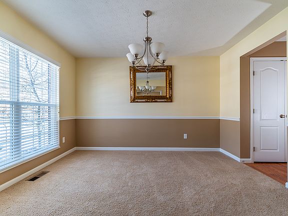 5th image of 5592 Sagewood Dr