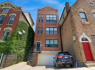 905 N Racine Ave, Chicago, IL 60642