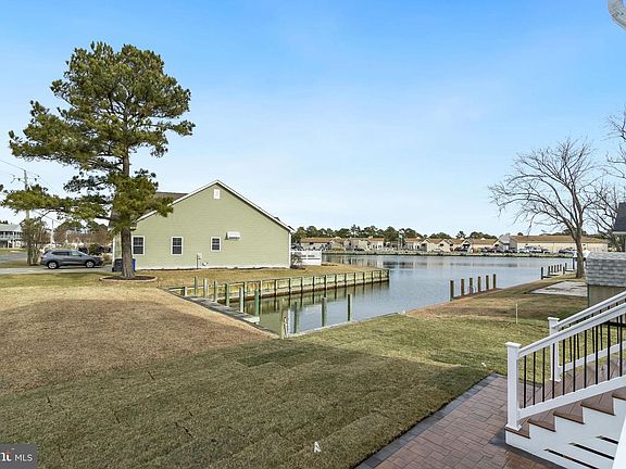 4th image of 37828 Cedar Rd