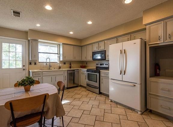 Large kitchen