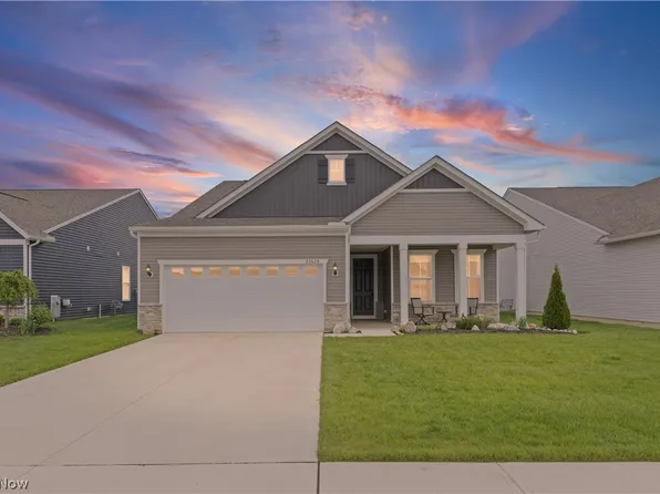 23628 Saint Andrews Dr, Columbia Station, OH 44028